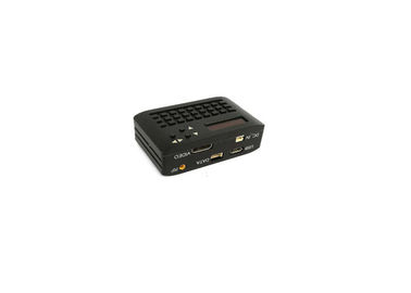 Lekki nadajnik wideo Mini UAV 300-1500 MHz Częstotliwość radiowa 24 dBm